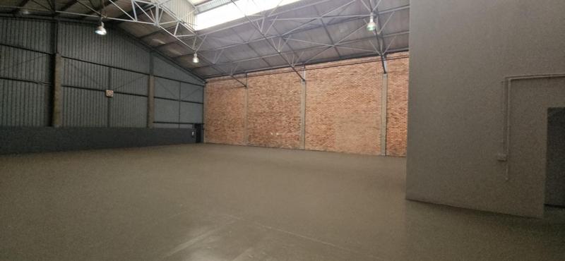 To Let commercial Property for Rent in Randjespark Gauteng