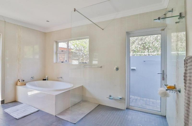 5 Bedroom Property for Sale in Waterkloof A H Gauteng