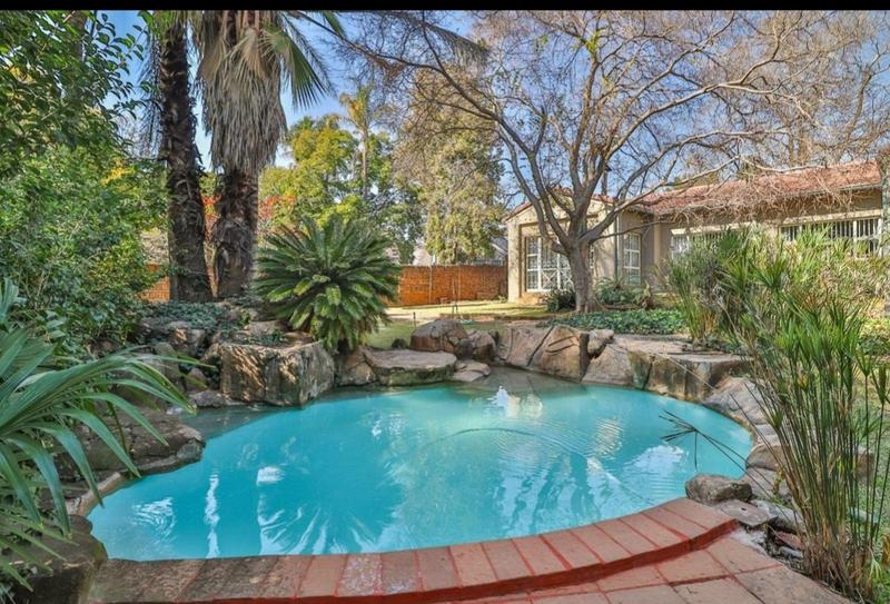 5 Bedroom Property for Sale in Waterkloof A H Gauteng