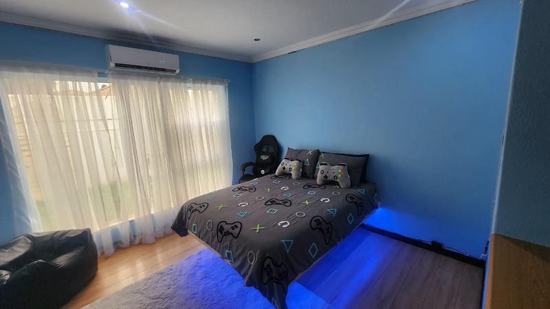 3 Bedroom Property for Sale in Alberante Gauteng