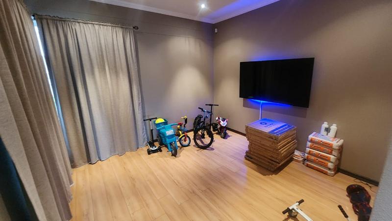 3 Bedroom Property for Sale in Alberante Gauteng