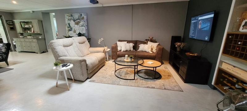 4 Bedroom Property for Sale in Verwoerdpark Gauteng