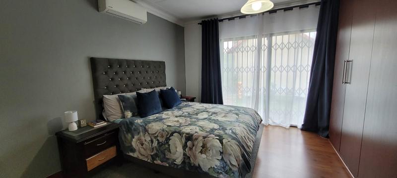 4 Bedroom Property for Sale in Verwoerdpark Gauteng