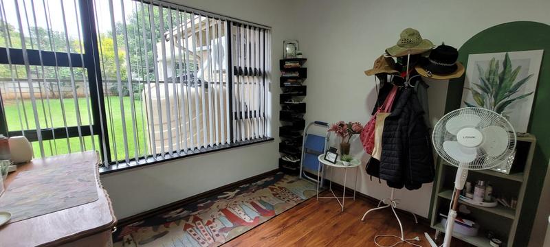 4 Bedroom Property for Sale in Verwoerdpark Gauteng