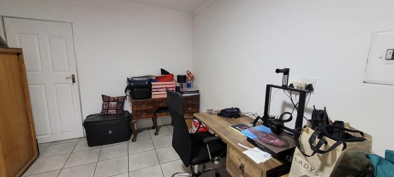 4 Bedroom Property for Sale in Verwoerdpark Gauteng