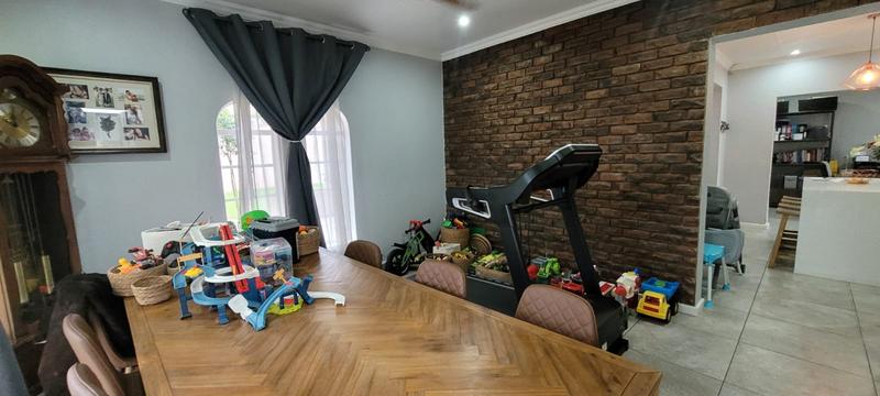 4 Bedroom Property for Sale in Verwoerdpark Gauteng