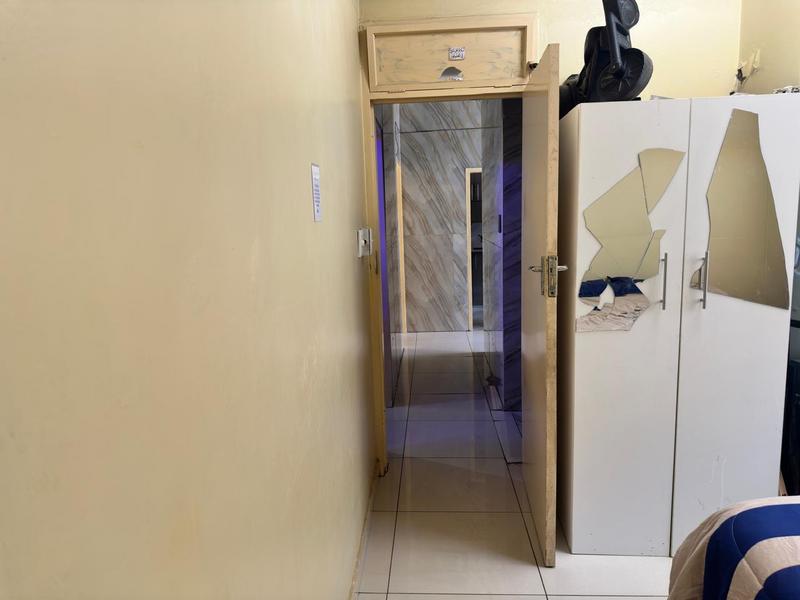 2 Bedroom Property for Sale in Laudium Gauteng
