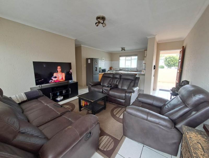 3 Bedroom Property for Sale in Isandovale Gauteng