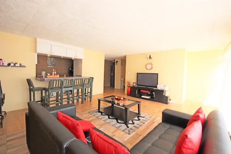 1 Bedroom Property for Sale in Symhurst Gauteng