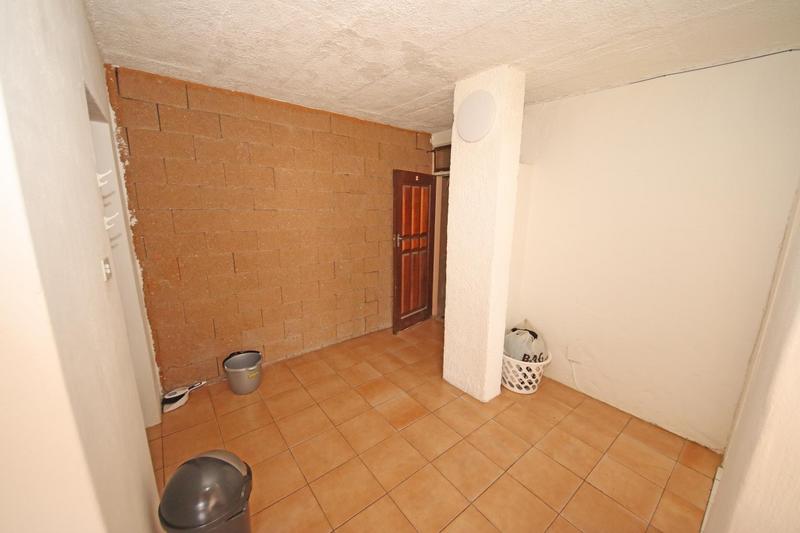 1 Bedroom Property for Sale in Symhurst Gauteng