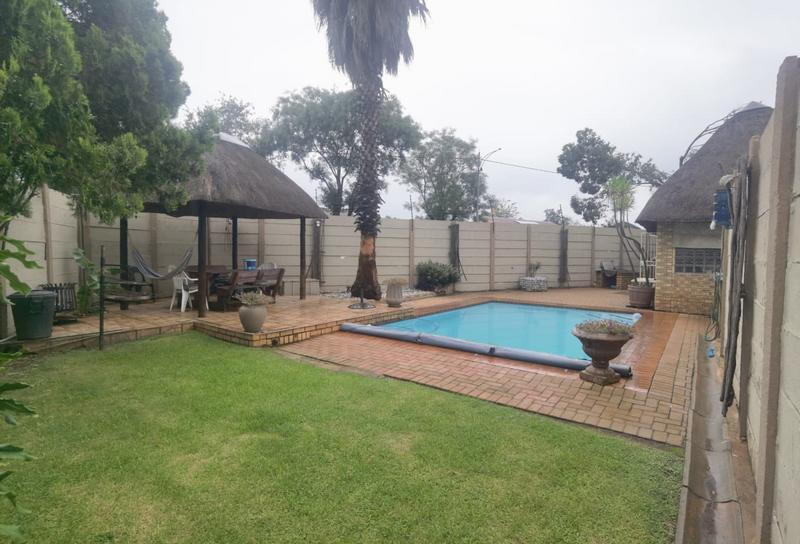 3 Bedroom Property for Sale in Edelweiss Gauteng