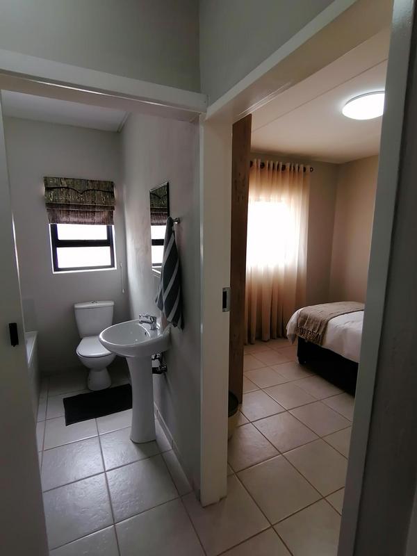 3 Bedroom Property for Sale in Kenleaf Gauteng