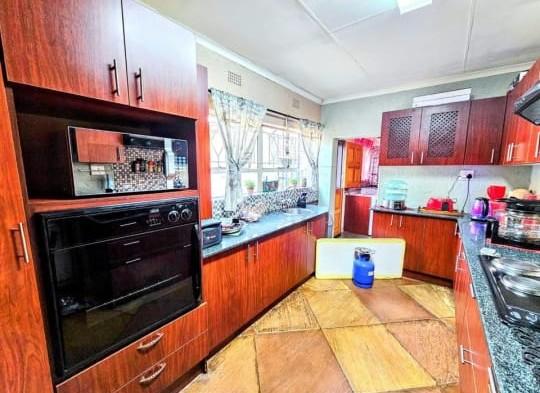 3 Bedroom Property for Sale in Greenhills Gauteng