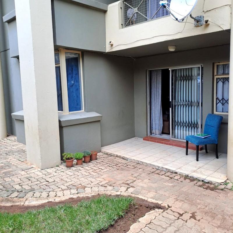 2 Bedroom Property for Sale in Florida Gauteng