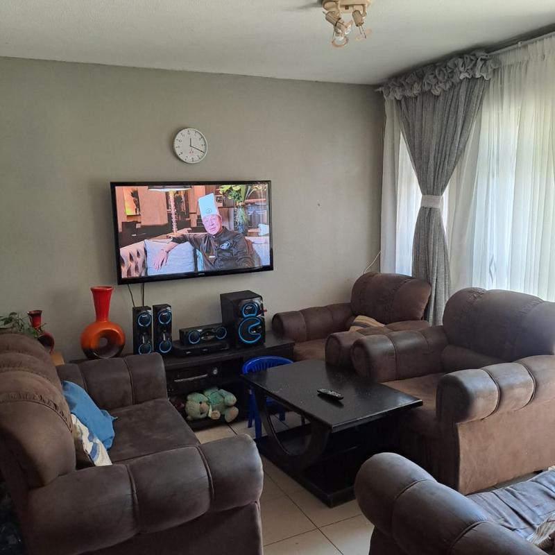2 Bedroom Property for Sale in Florida Gauteng
