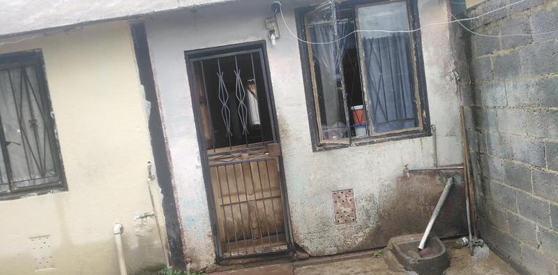 1 Bedroom Property for Sale in Jabavu Gauteng
