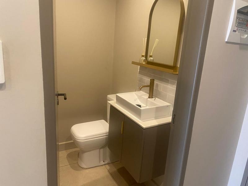 To Let 1 Bedroom Property for Rent in Sandton Central Gauteng