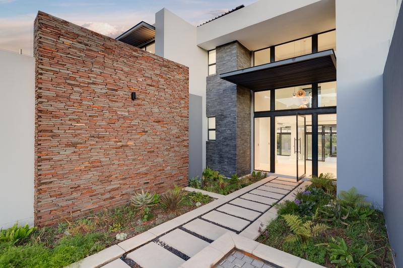 5 Bedroom Property for Sale in Waterfall Country Estate Gauteng
