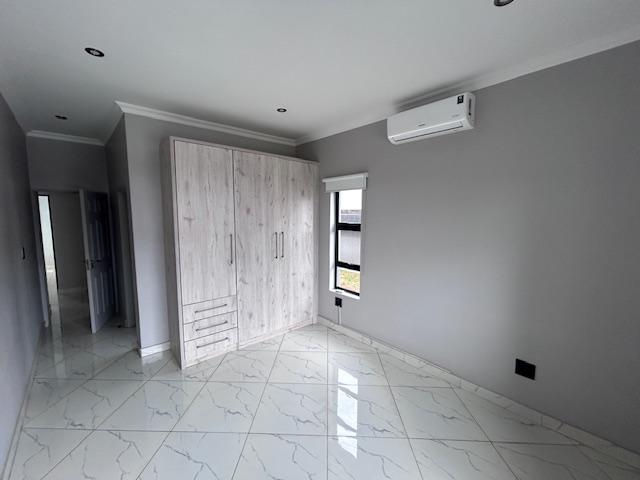 5 Bedroom Property for Sale in Six Fountains Residential Estate Gauteng
