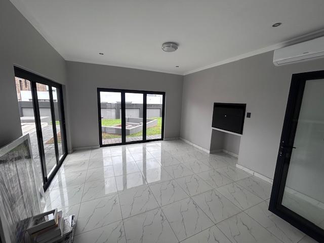 5 Bedroom Property for Sale in Six Fountains Residential Estate Gauteng