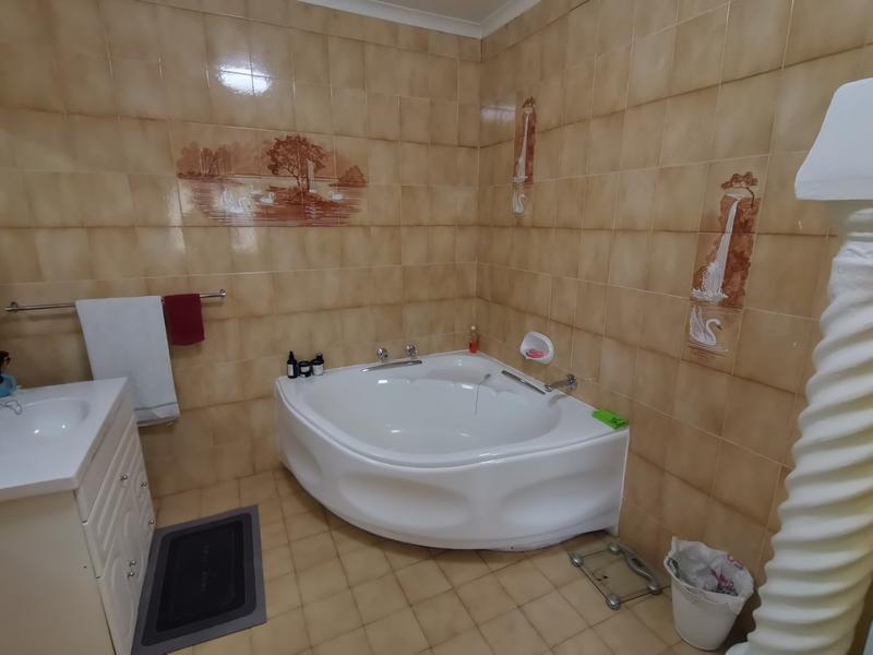 4 Bedroom Property for Sale in Vanderbijlpark SE 3 Gauteng