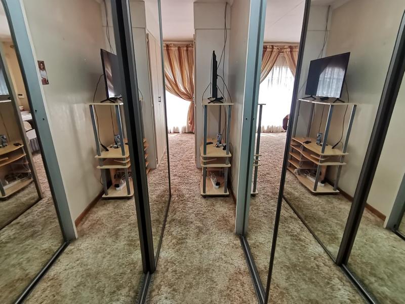 4 Bedroom Property for Sale in Vanderbijlpark SE 3 Gauteng