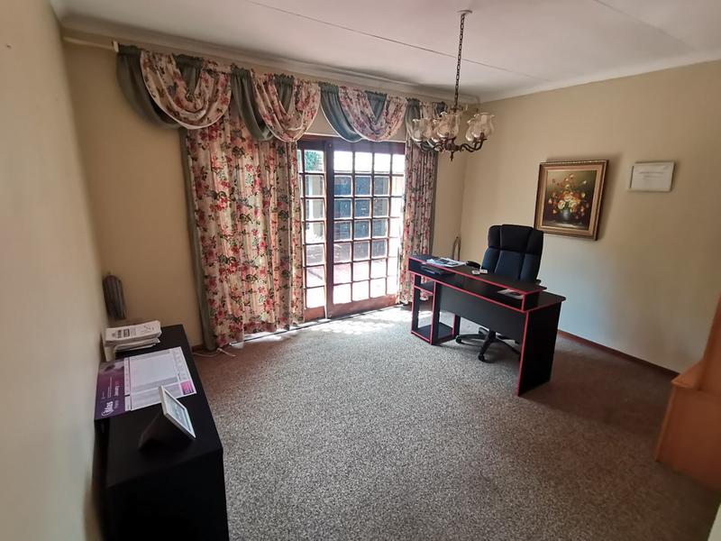 4 Bedroom Property for Sale in Vanderbijlpark SE 3 Gauteng