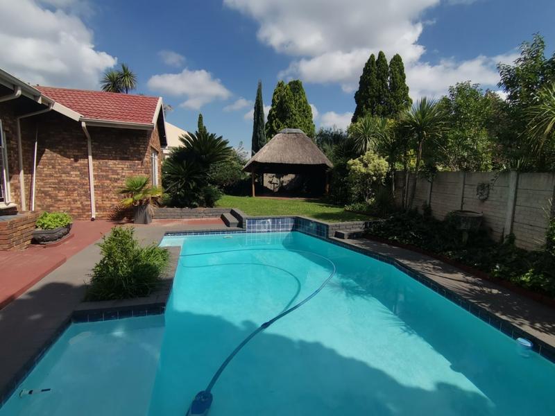 4 Bedroom Property for Sale in Vanderbijlpark SE 3 Gauteng