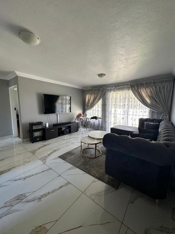 2 Bedroom Property for Sale in Willow Park Manor Gauteng
