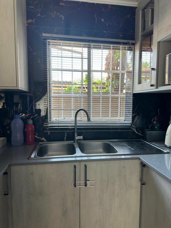 2 Bedroom Property for Sale in Willow Park Manor Gauteng