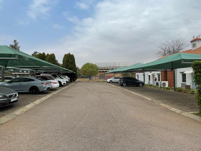 To Let commercial Property for Rent in Die Hoewes Gauteng