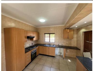3 Bedroom Property for Sale in Sharonlea Gauteng