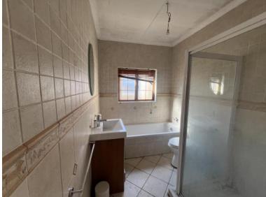 3 Bedroom Property for Sale in Sharonlea Gauteng