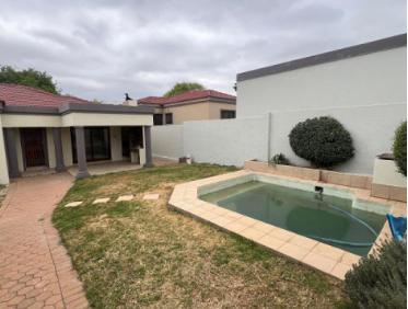 3 Bedroom Property for Sale in Sharonlea Gauteng