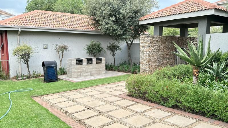 2 Bedroom Property for Sale in Fourways Gauteng