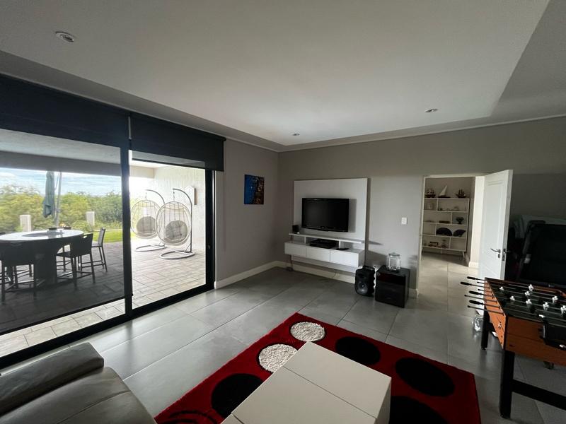 4 Bedroom Property for Sale in Sable Hills Gauteng