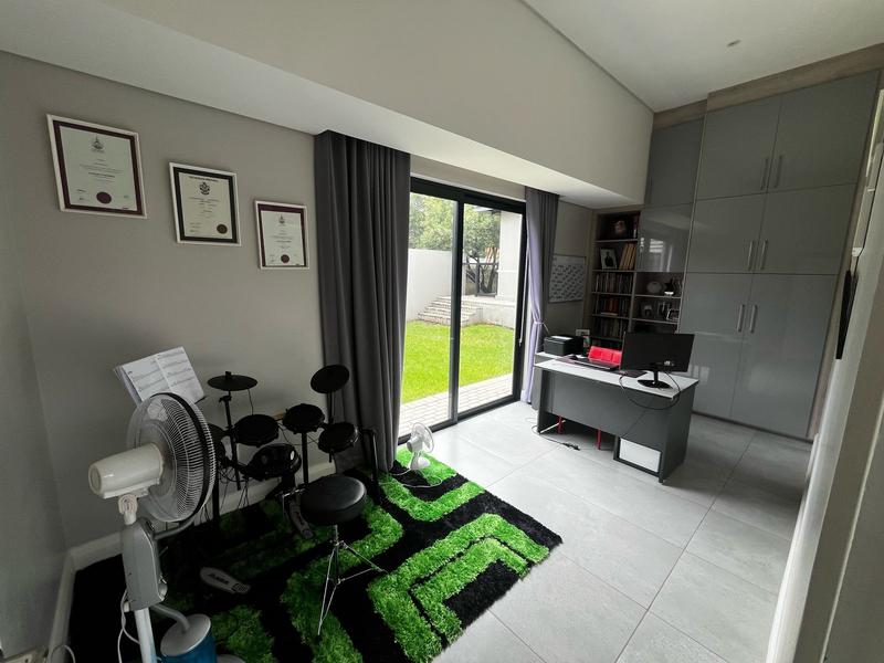 4 Bedroom Property for Sale in Sable Hills Gauteng