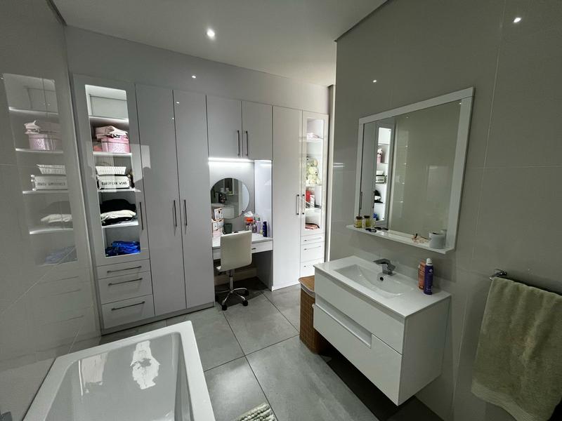 4 Bedroom Property for Sale in Sable Hills Gauteng