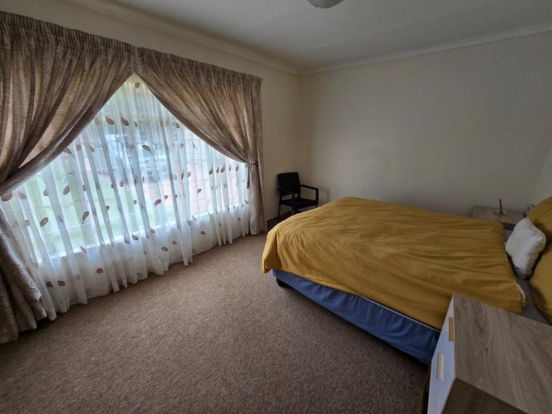 5 Bedroom Property for Sale in Karenpark Gauteng