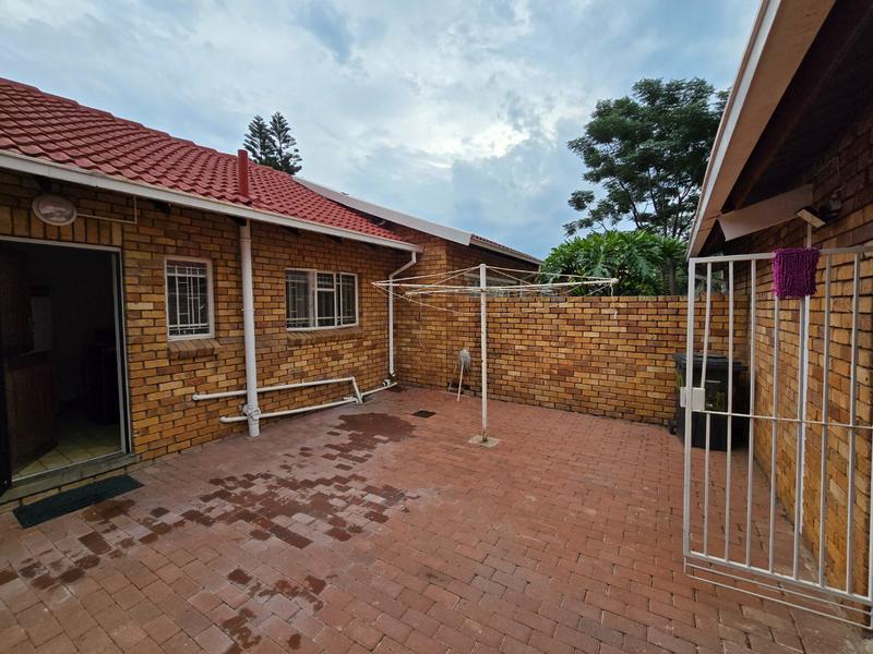 5 Bedroom Property for Sale in Karenpark Gauteng