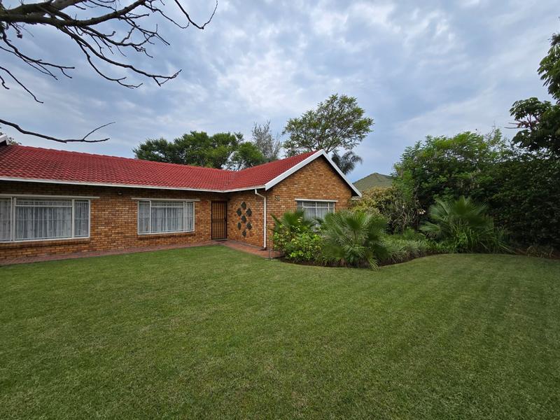 5 Bedroom Property for Sale in Karenpark Gauteng