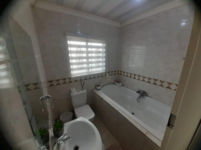 3 Bedroom Property for Sale in The Orchards Gauteng