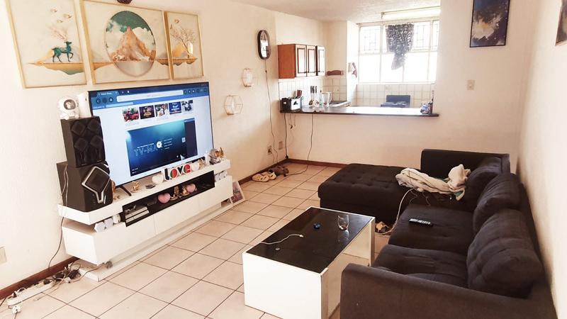 2 Bedroom Property for Sale in Pretoria North Gauteng