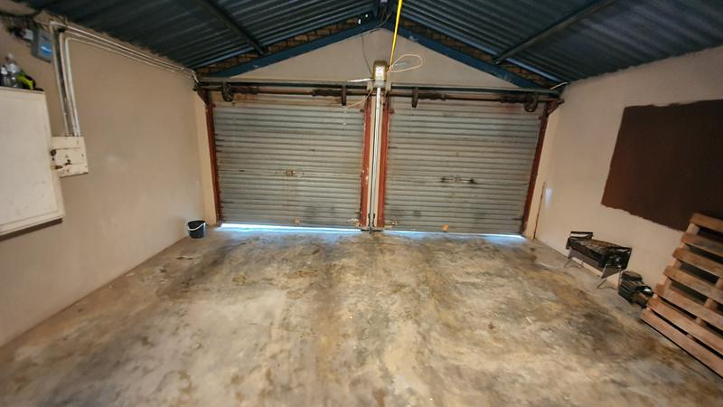 5 Bedroom Property for Sale in Karenpark Gauteng