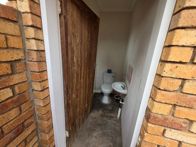 5 Bedroom Property for Sale in Karenpark Gauteng