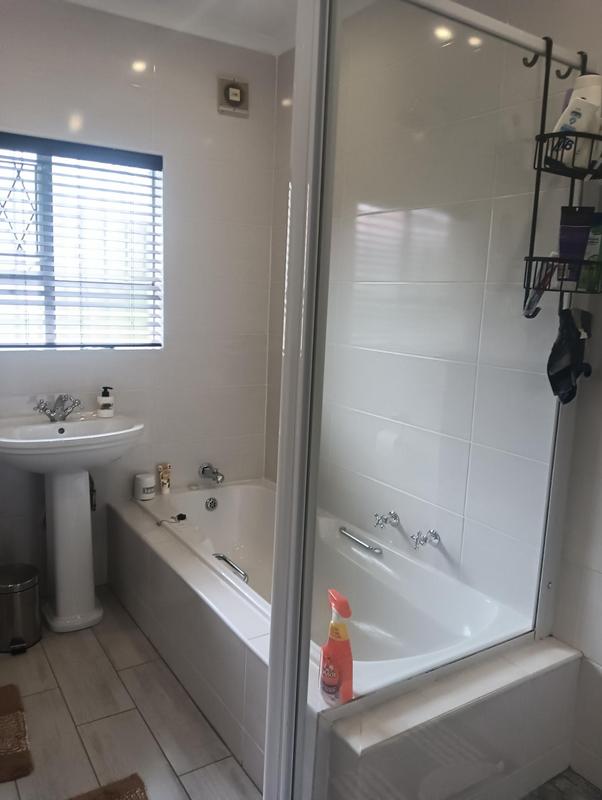 4 Bedroom Property for Sale in Freeway Park Gauteng