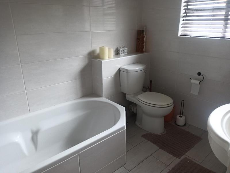 4 Bedroom Property for Sale in Freeway Park Gauteng