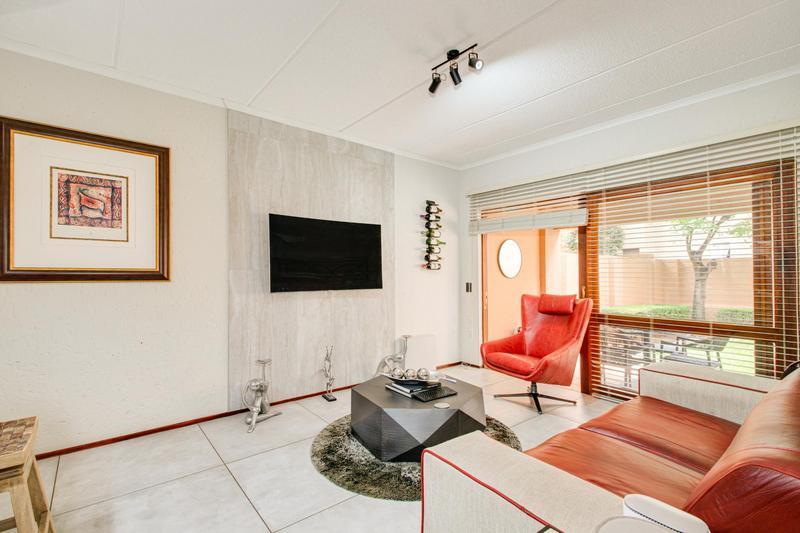 1 Bedroom Property for Sale in Lonehill Gauteng