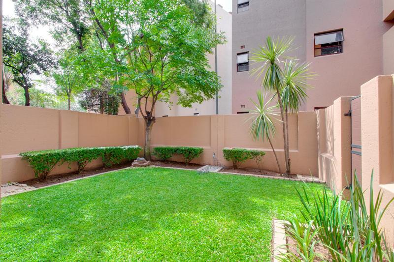 1 Bedroom Property for Sale in Lonehill Gauteng
