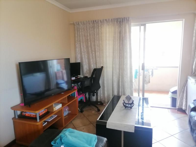 2 Bedroom Property for Sale in Die Hoewes Gauteng
